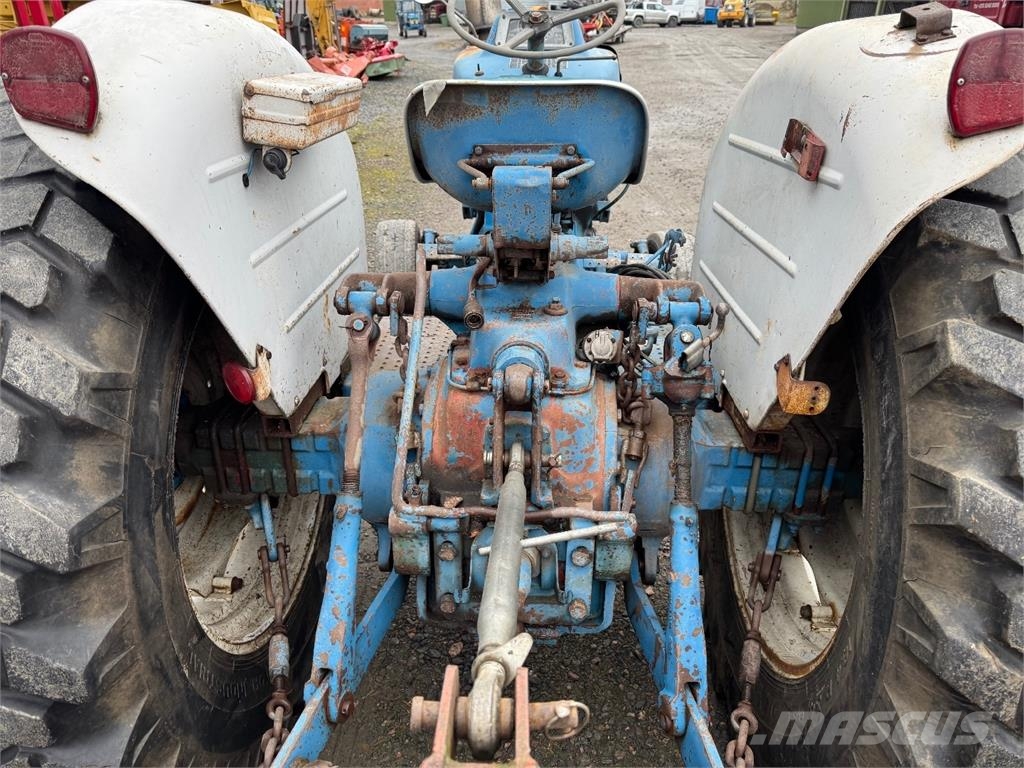 Ford 5000 HUOM AIKASLAILLA ALKUPERÄINEN 拖拉机/农用车