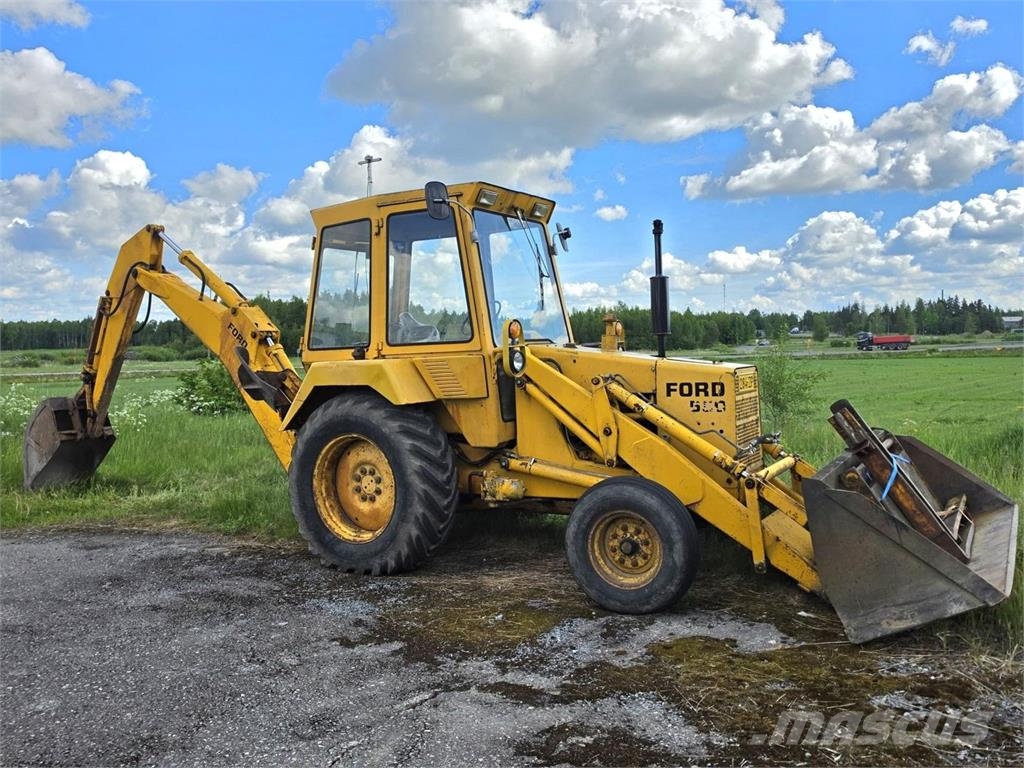Ford 550, 2 kauhaa Ekskavaatorlaadurid