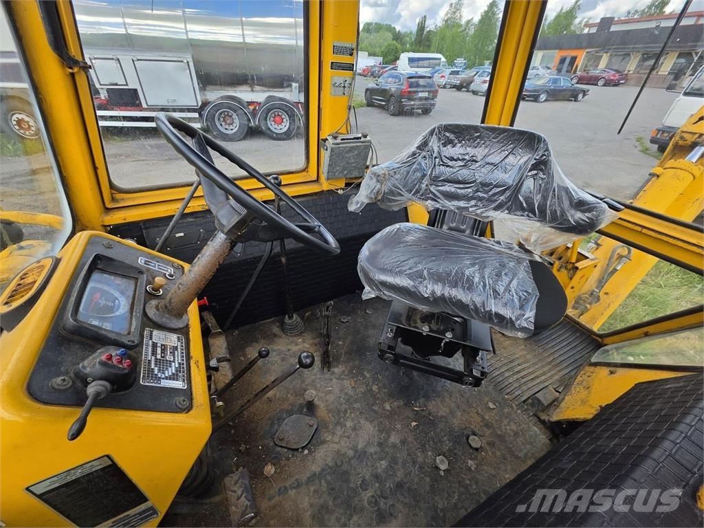 Ford 550, 2 kauhaa Ekskavaatorlaadurid