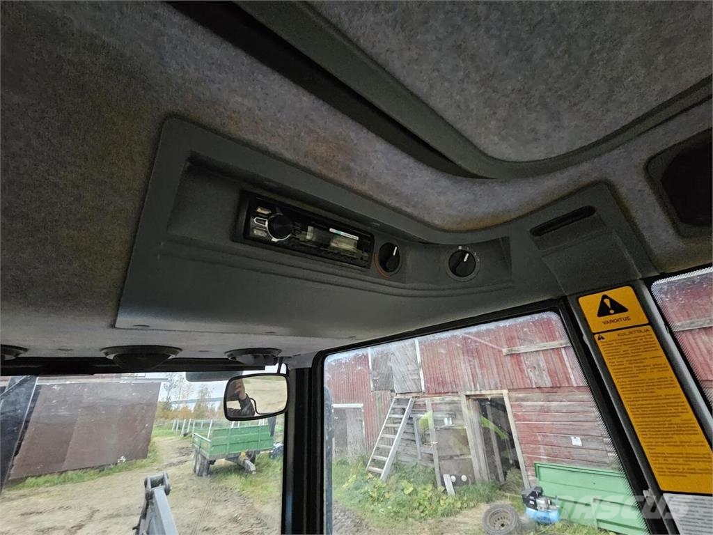 Ford 6640, etukuormaaja, kauha Traktorid