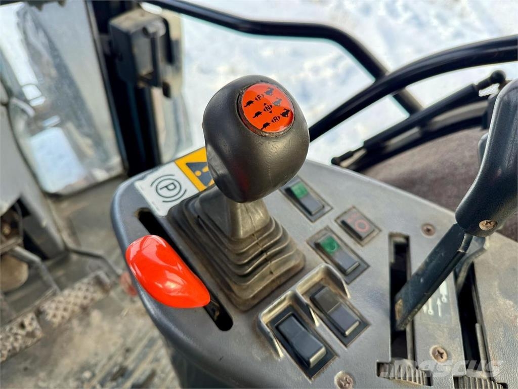 Ford 8770 الجرارات