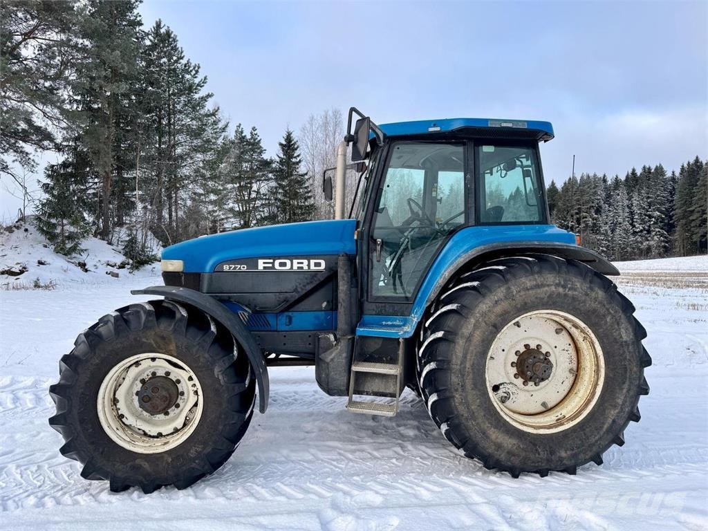 Ford 8770 الجرارات