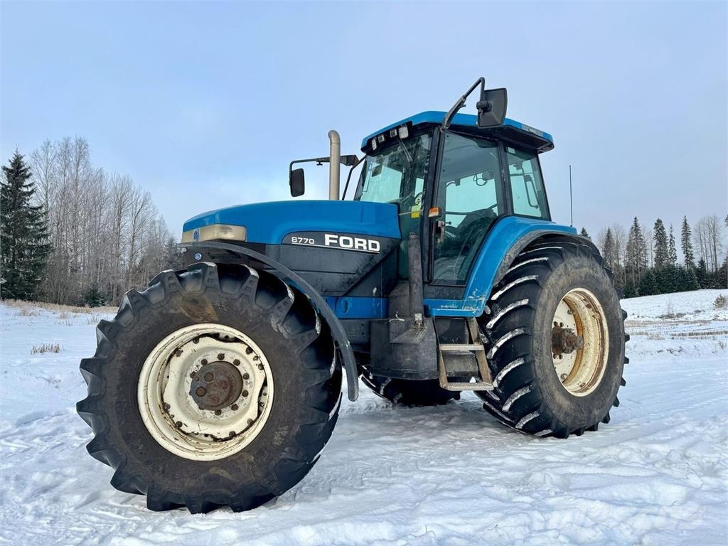 Ford 8770 الجرارات