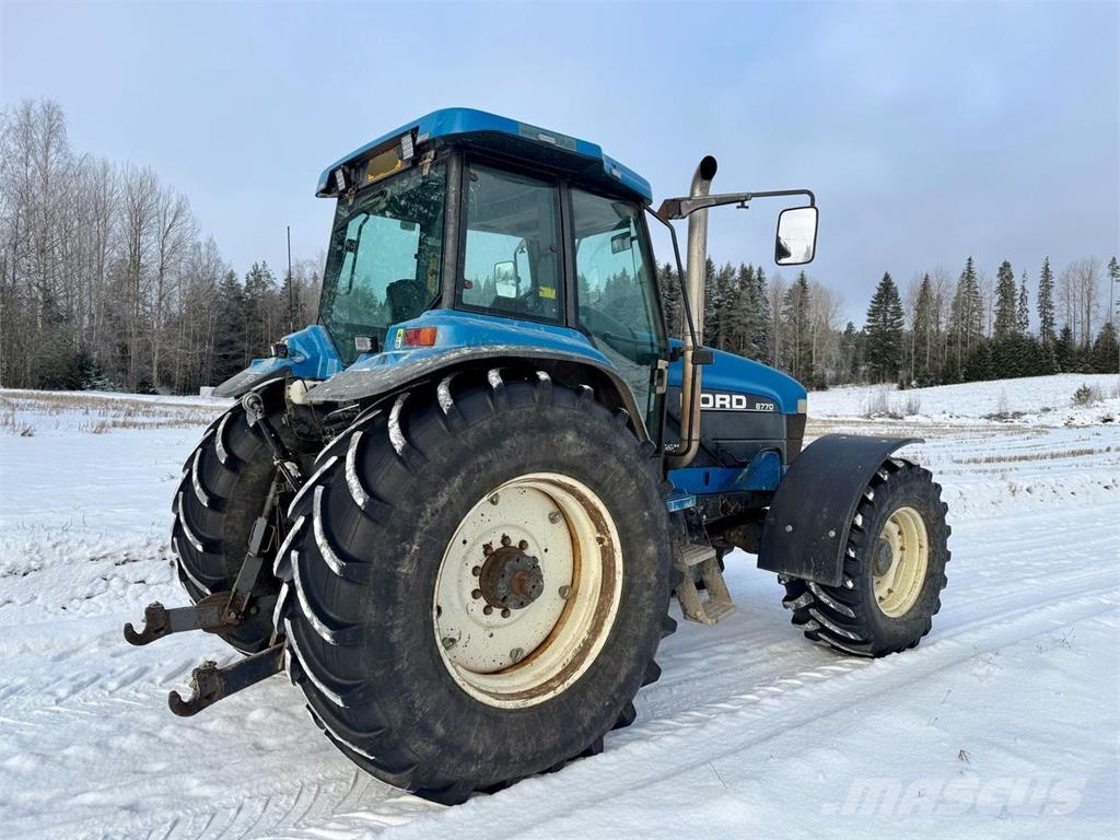 Ford 8770 الجرارات
