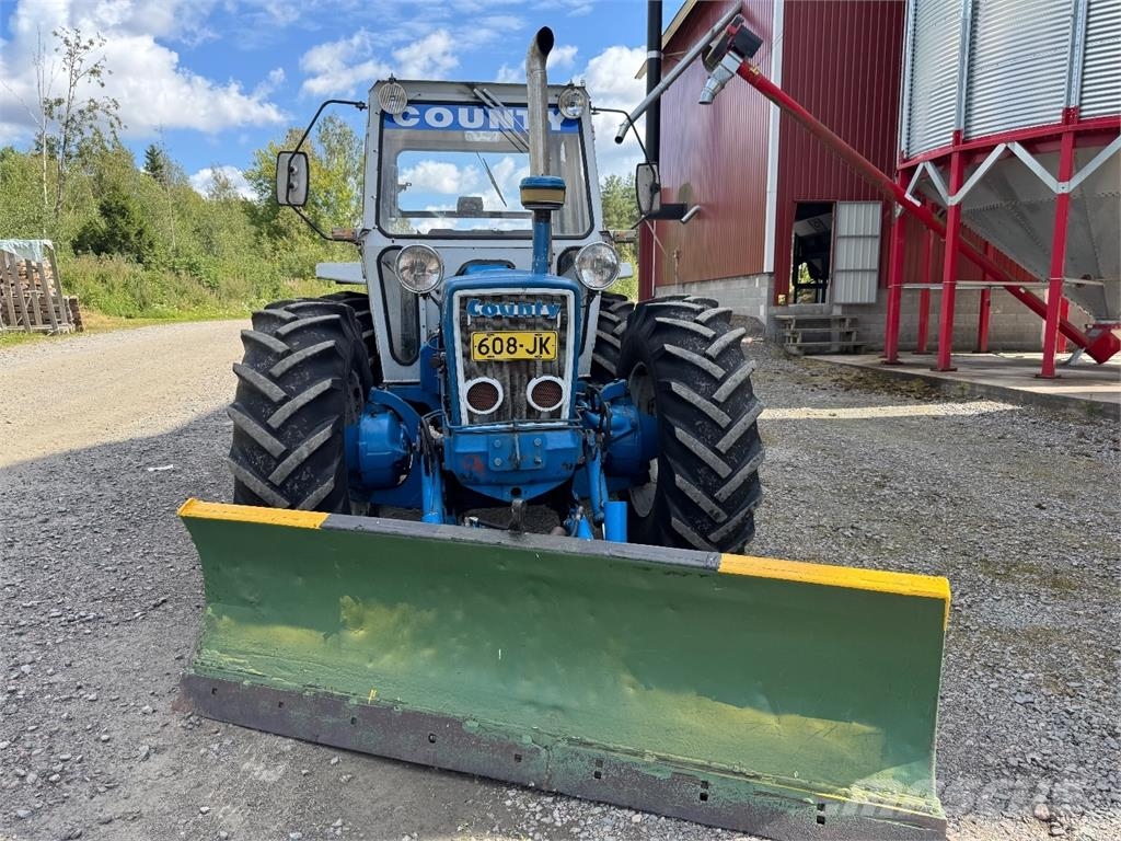 Ford COUNTY 764 TURBO HUOM KUNTO Traktoriai