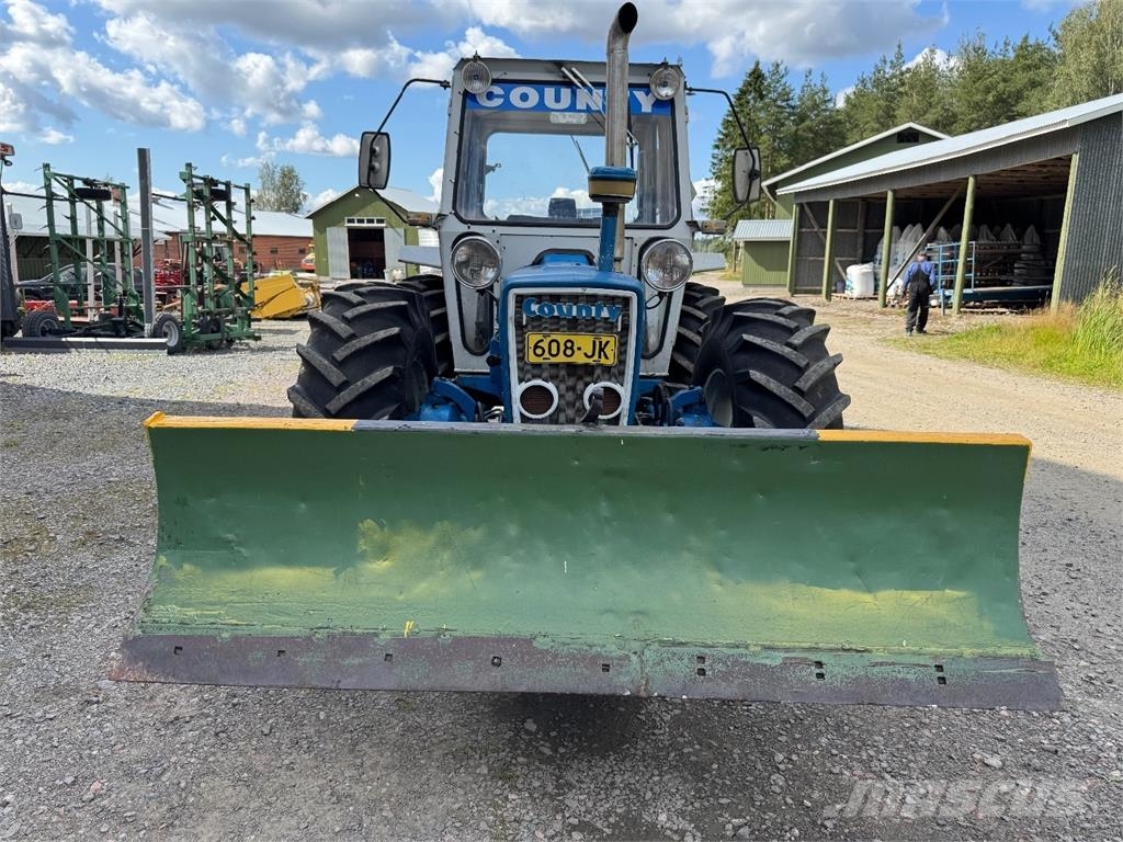 Ford COUNTY 764 TURBO HUOM KUNTO Traktoriai