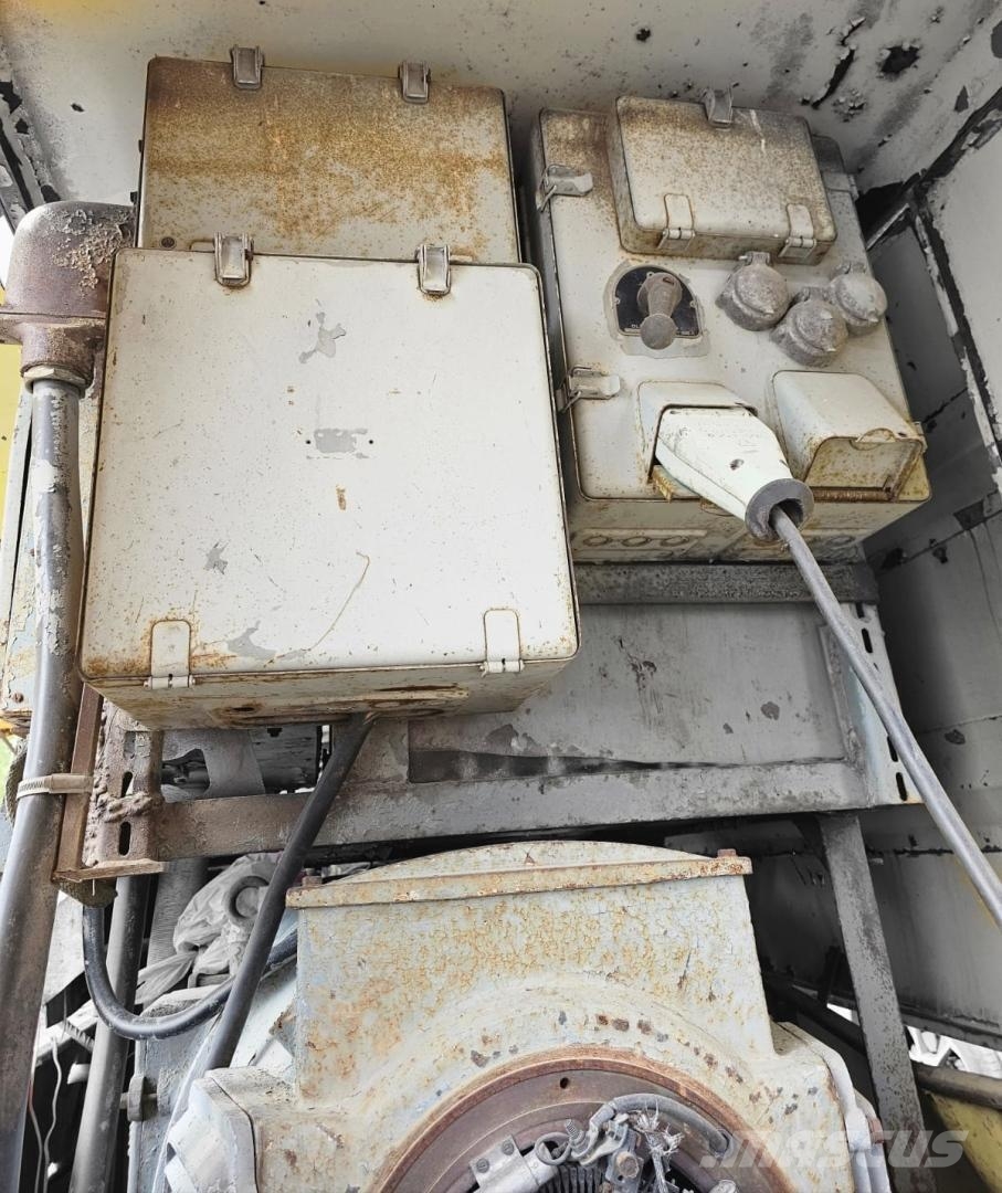 Generaattori 150kVa Scania moottorilla Други генератори