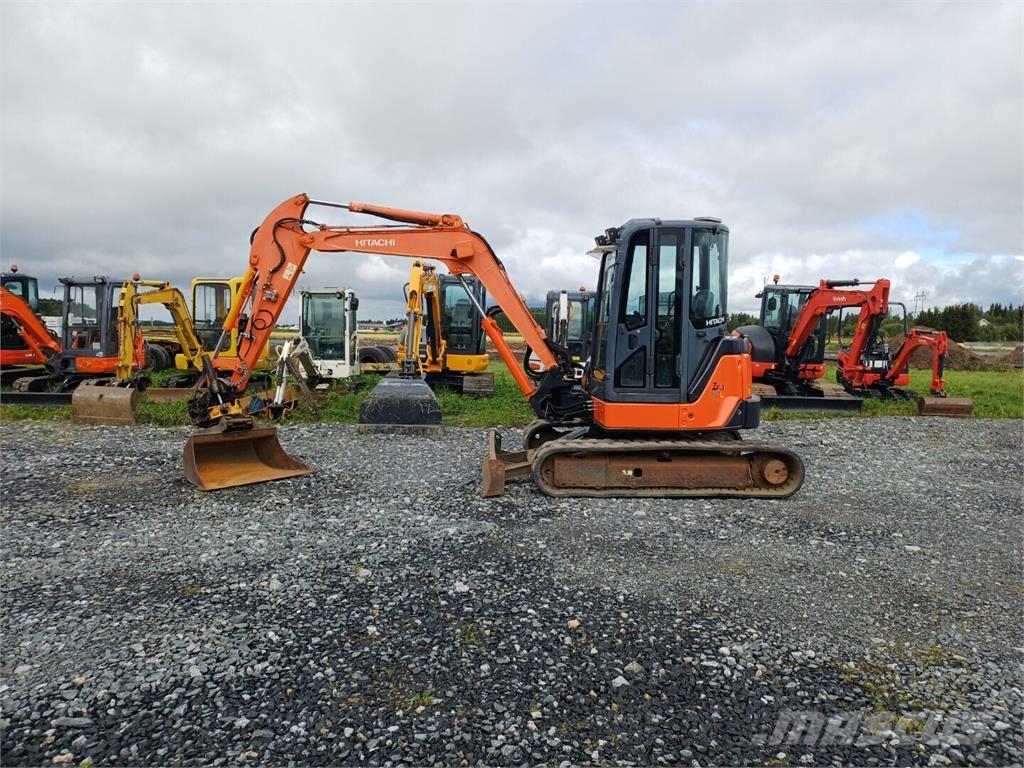 Hitachi Zaxis ZX50U Engcon pyörittäjällä Minigraafmachines < 7t
