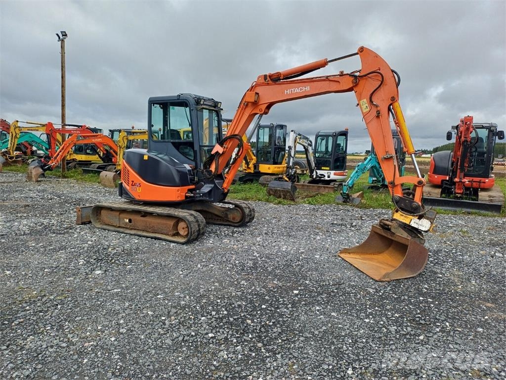Hitachi Zaxis ZX50U Engcon pyörittäjällä Minigraafmachines < 7t