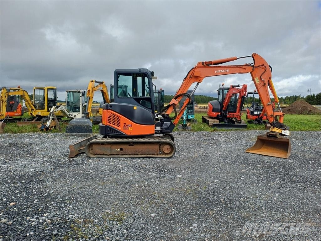 Hitachi Zaxis ZX50U Engcon pyörittäjällä Minigraafmachines < 7t
