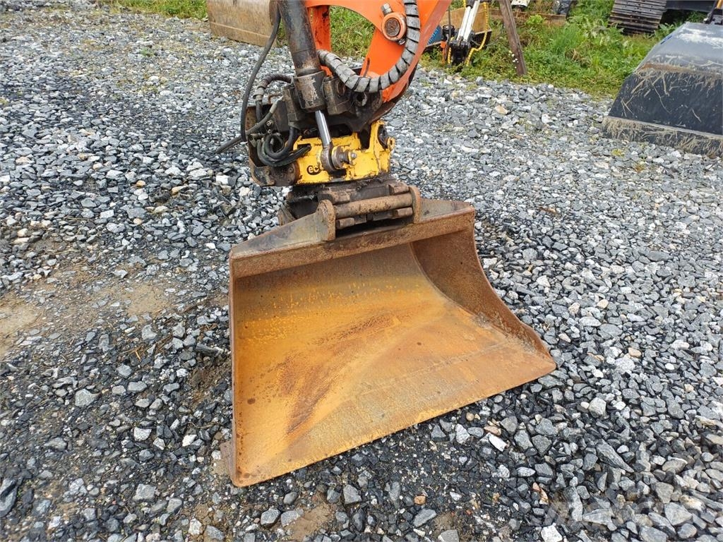 Hitachi Zaxis ZX50U Engcon pyörittäjällä Minigraafmachines < 7t