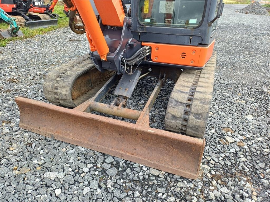 Hitachi Zaxis ZX50U Engcon pyörittäjällä Minigraafmachines < 7t