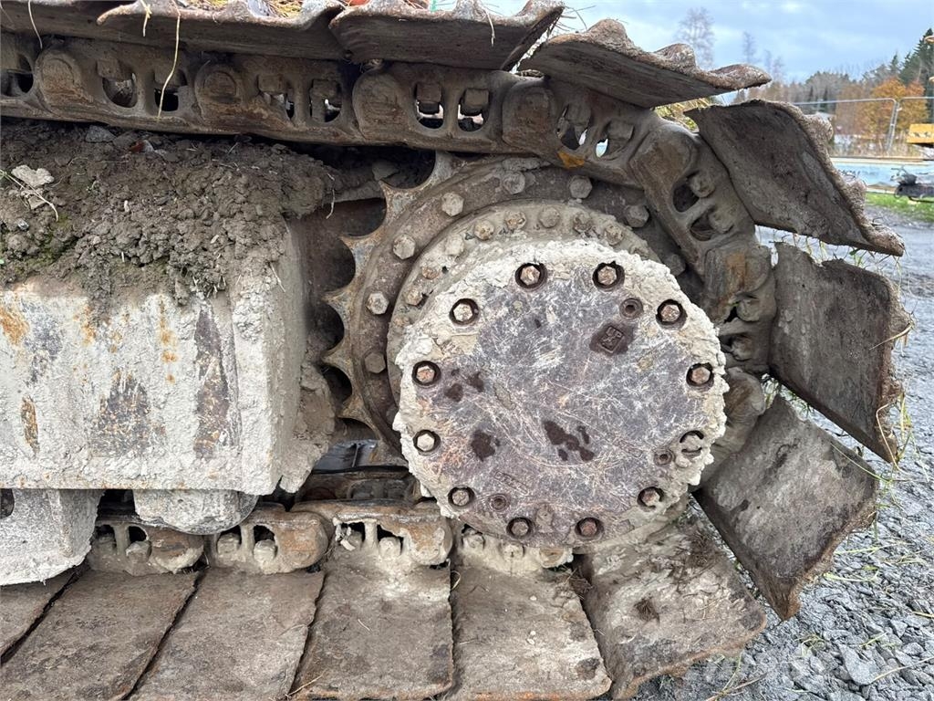 Hitachi ZX 225 US Gravemaskiner på larvebånd