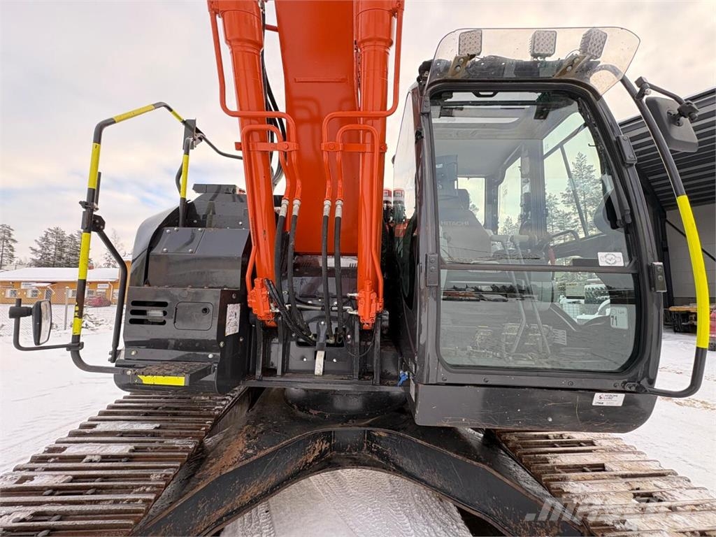 Hitachi ZX 225 USLC-6, 2021, Lahti, Finlandia - excavadoras de