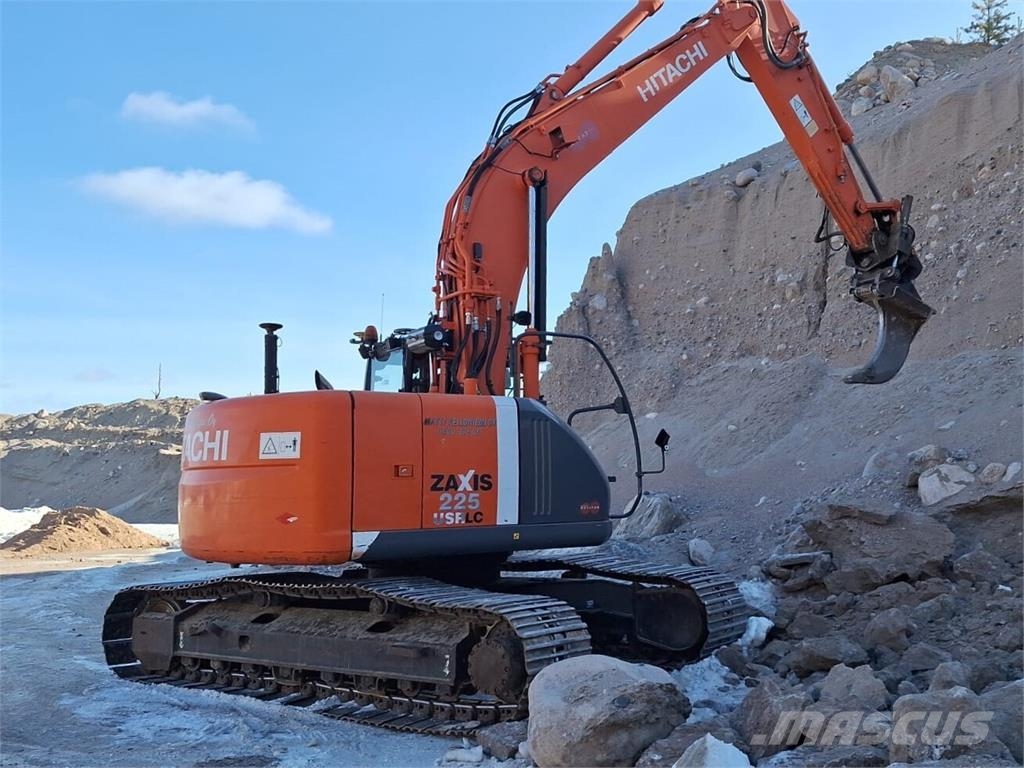 Hitachi ZX 225 USRLC-3 Roomikekskavaatorid
