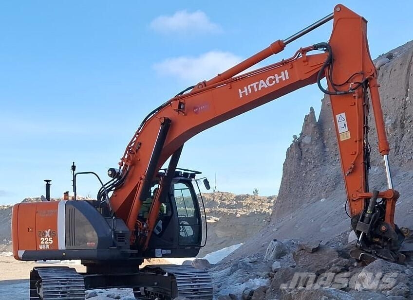 Hitachi ZX 225 USRLC-3 Roomikekskavaatorid