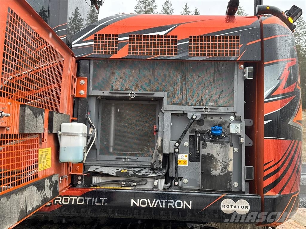 Hitachi ZX 225 USRLC-7 Pásová rýpadla