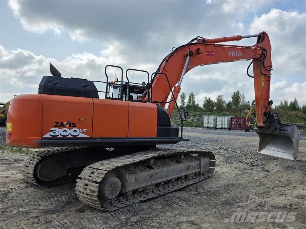 Hitachi ZX 300 LC-6 حفارات زحافة