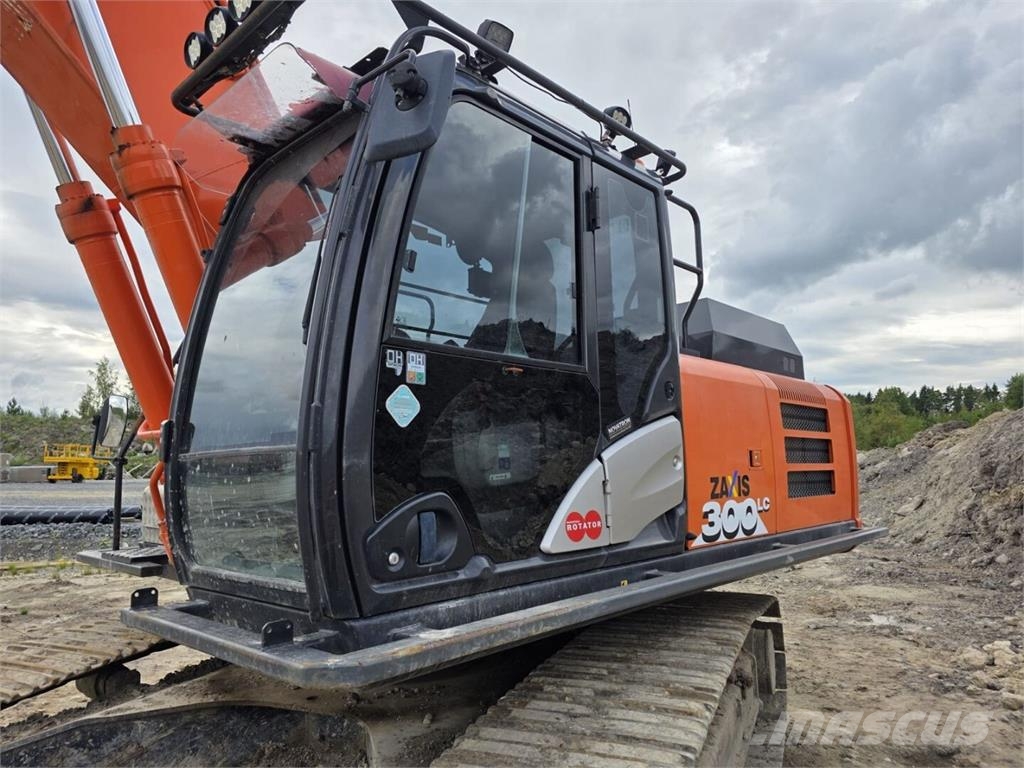 Hitachi ZX 300 LC-6 حفارات زحافة