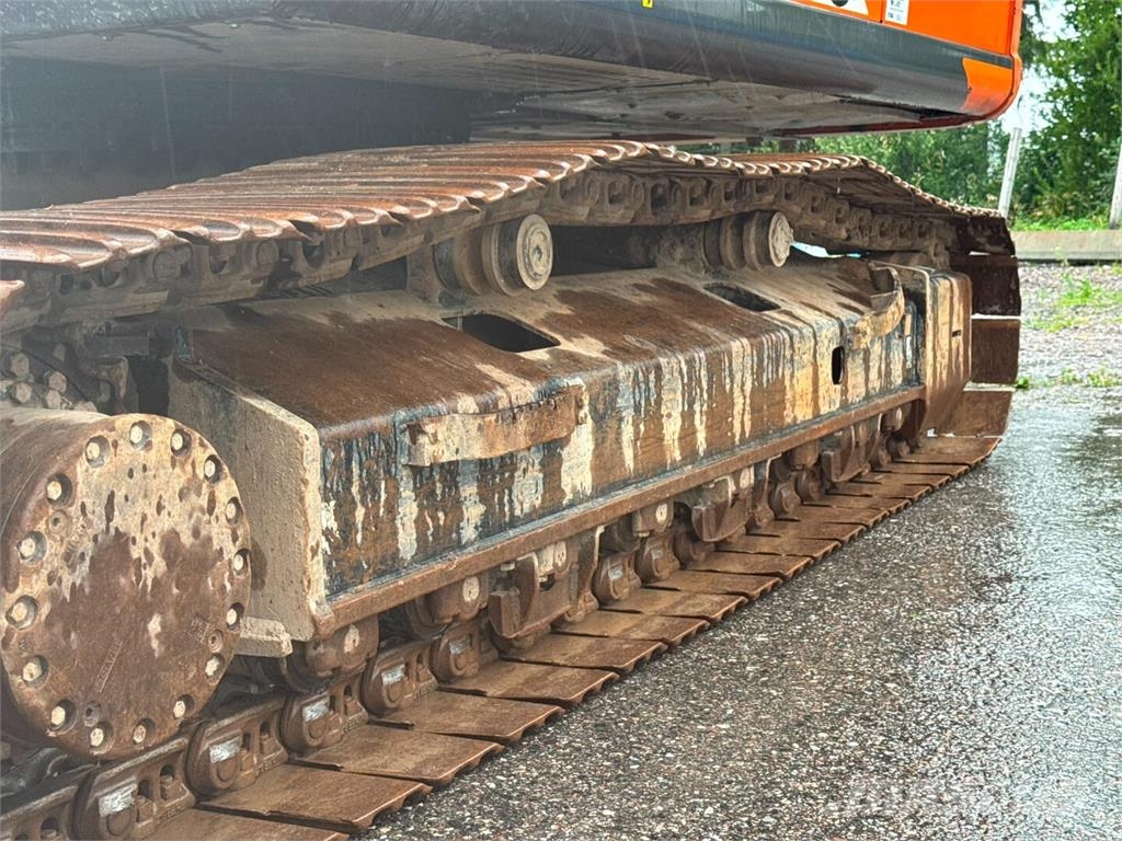 Hitachi ZX 300 LC-6 Escavadeiras de esteiras
