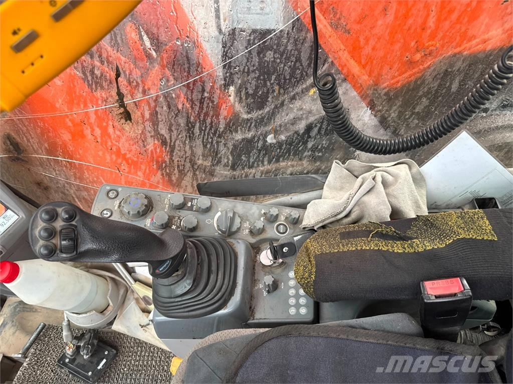Hitachi ZX 300 LC-6 Escavadeiras de esteiras