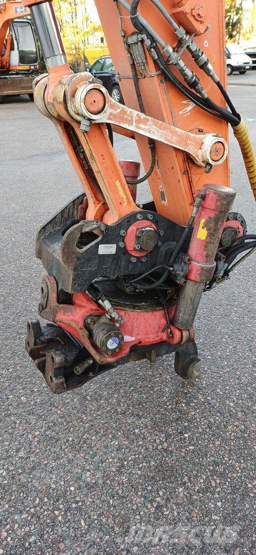 Hitachi ZX170W-3 Ekskavatori uz riteņiem