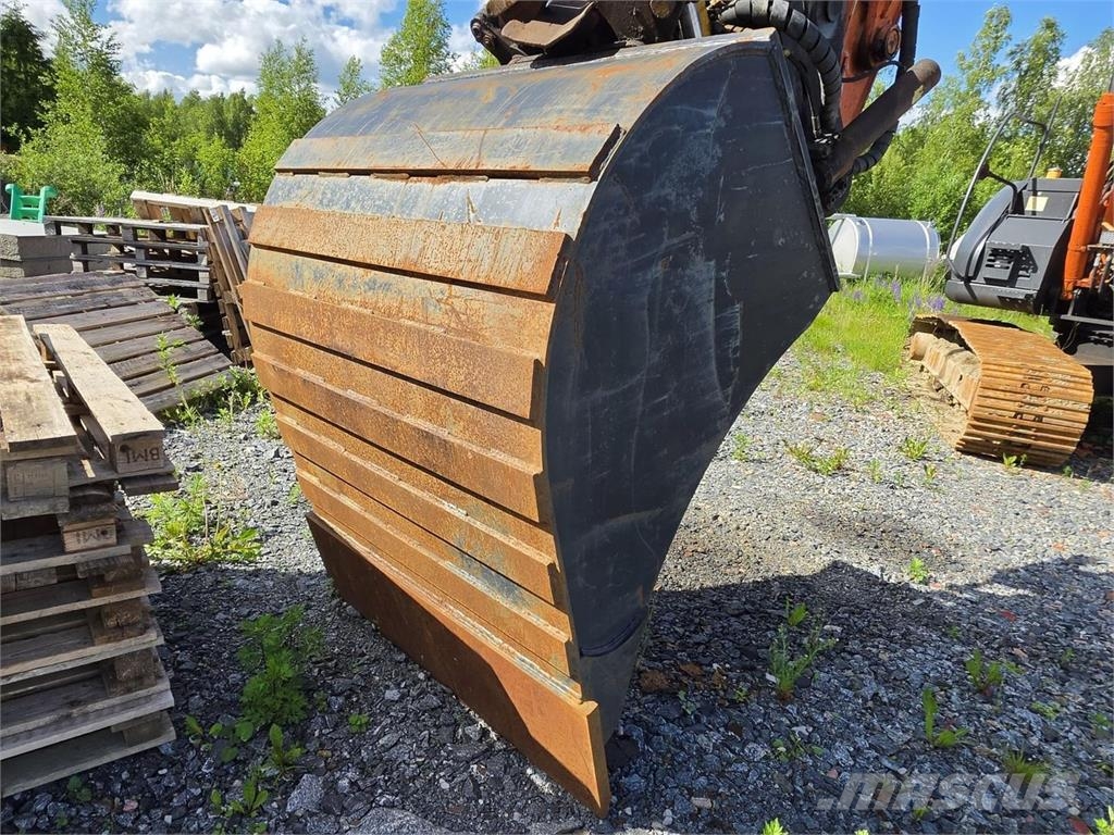 Hitachi ZX225USRLC-3, Engcon, Kauha, Webasto, Rasvari 履带挖掘机