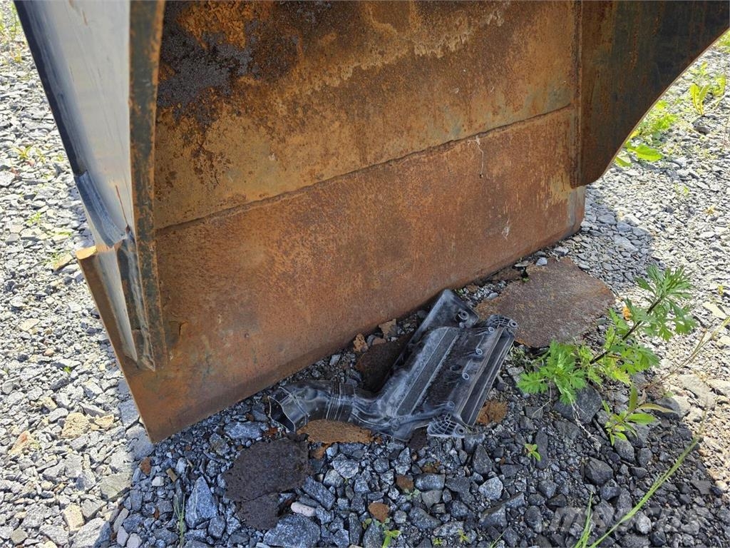 Hitachi ZX225USRLC-3, Engcon, Kauha, Webasto, Rasvari 履带挖掘机