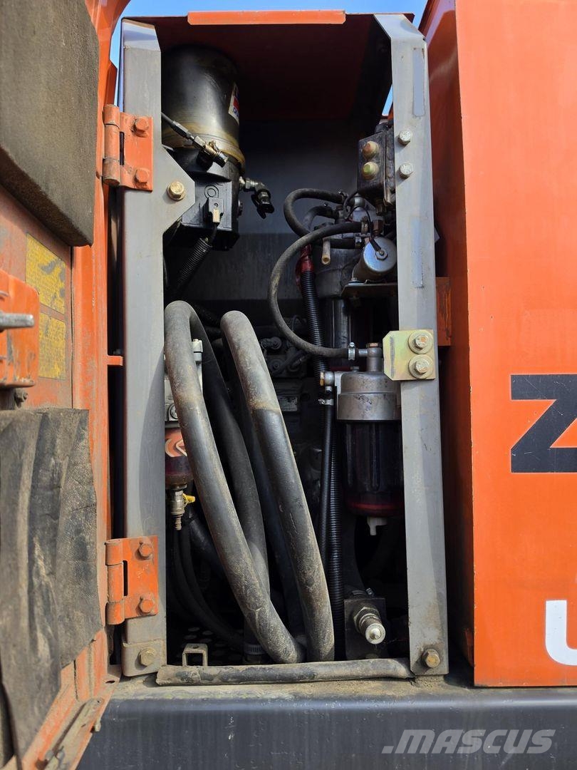 Hitachi ZX225USRLC-3, Engcon, Kauha, Webasto, Rasvari 履带挖掘机