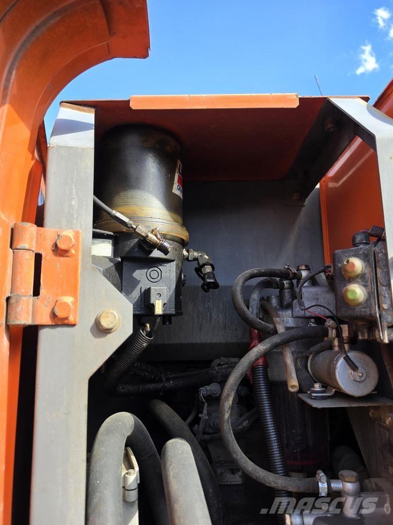 Hitachi ZX225USRLC-3, Engcon, Kauha, Webasto, Rasvari 履带挖掘机