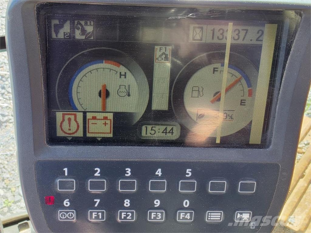 Hitachi ZX225USRLC-3, Engcon, Kauha, Webasto, Rasvari 履带挖掘机