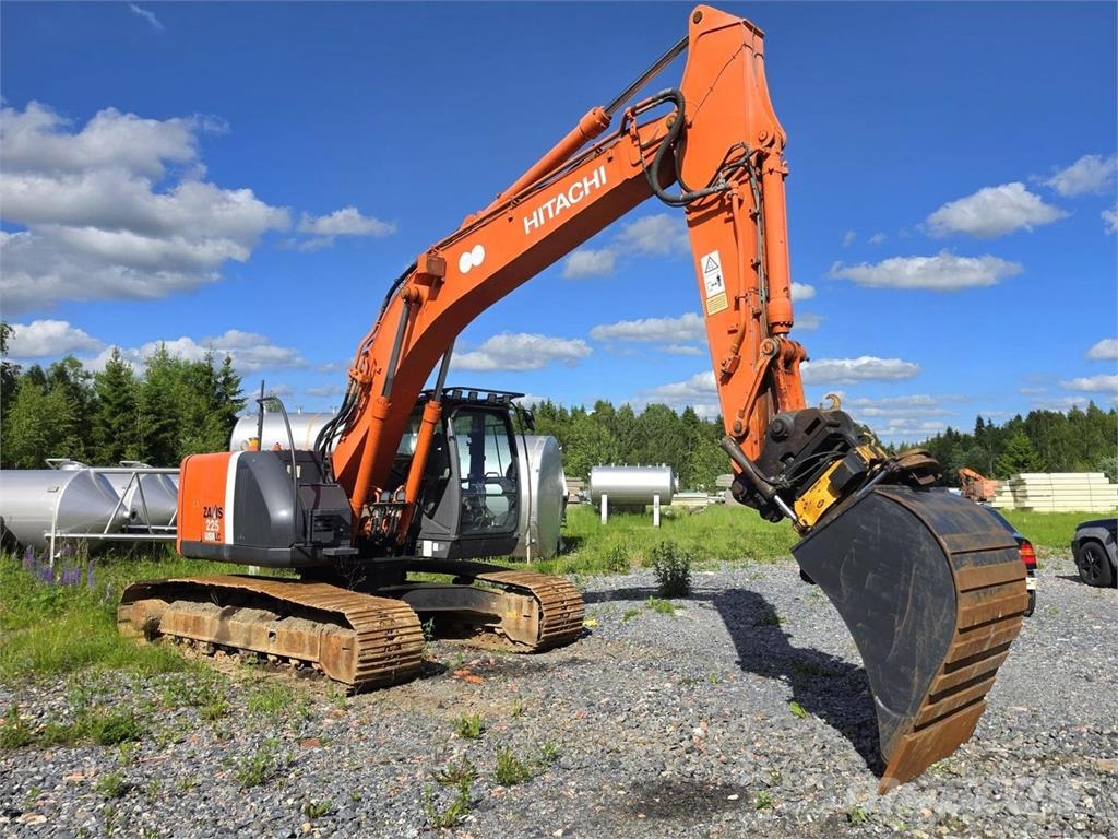 Hitachi ZX225USRLC-3, Engcon, Kauha, Webasto, Rasvari 履带挖掘机