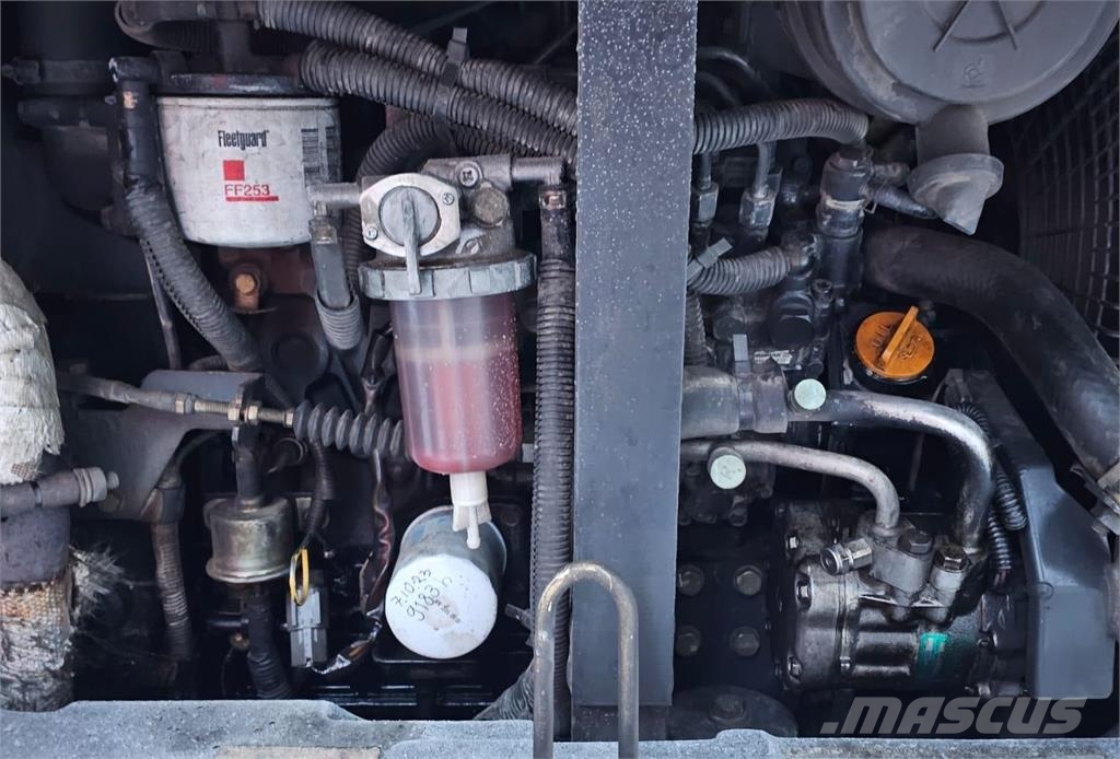 Hitachi ZX50U-2 CLR + SMP + 3 kauhaa حفارات صغيرة أقل من 7 طن (حفارات صغيرة)