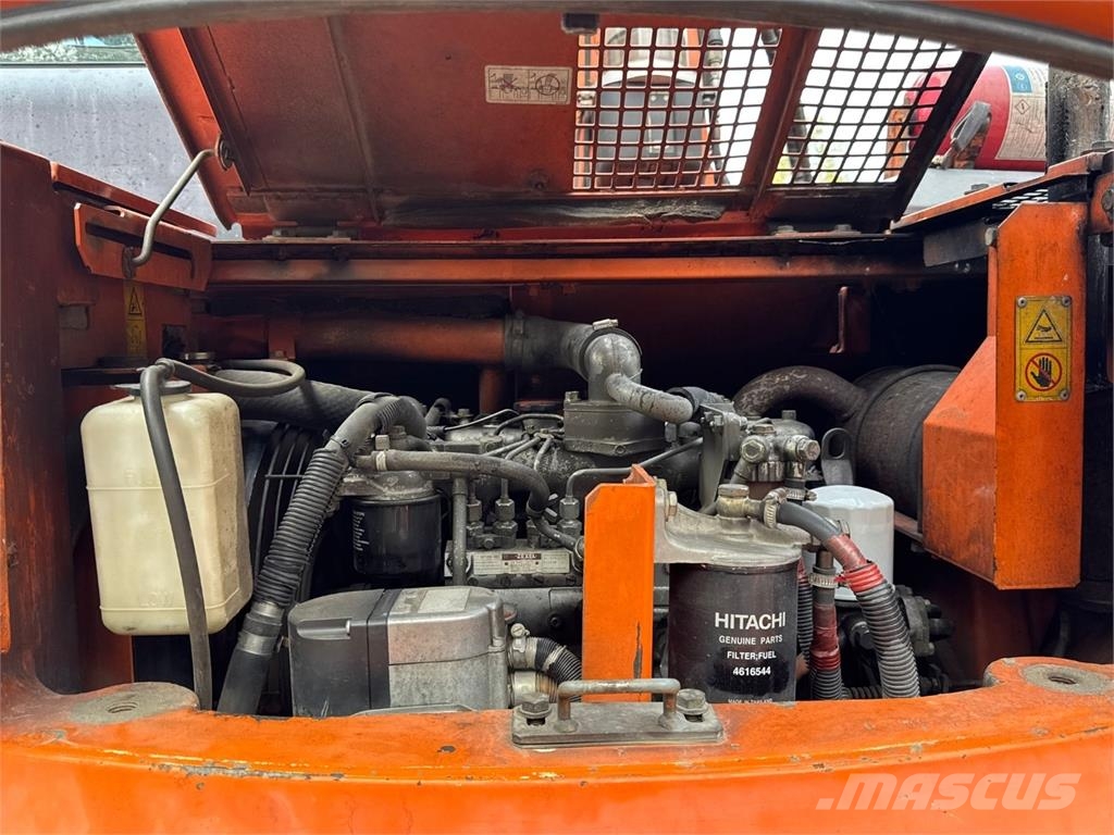 Hitachi ZX85 US حفارات وسط 7 طن - 12 طن