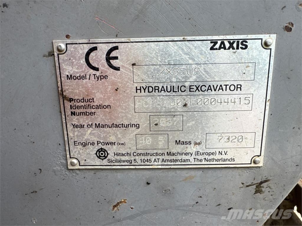 Hitachi ZX85 US حفارات وسط 7 طن - 12 طن