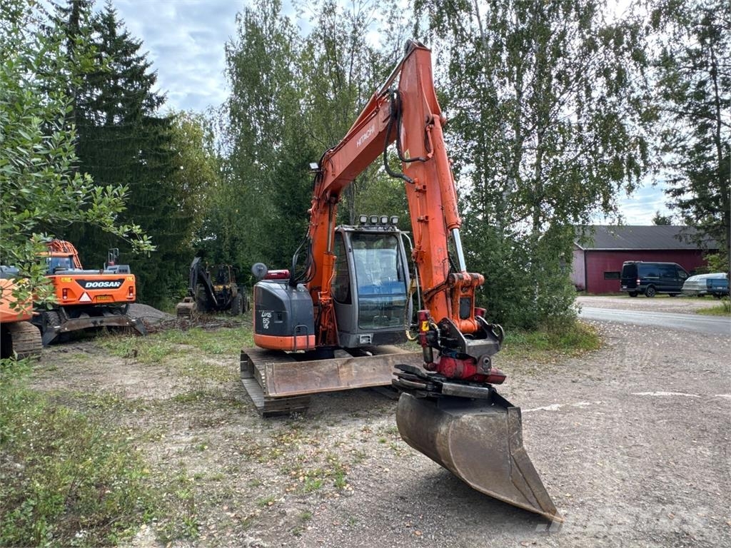 Hitachi ZX85 US حفارات وسط 7 طن - 12 طن