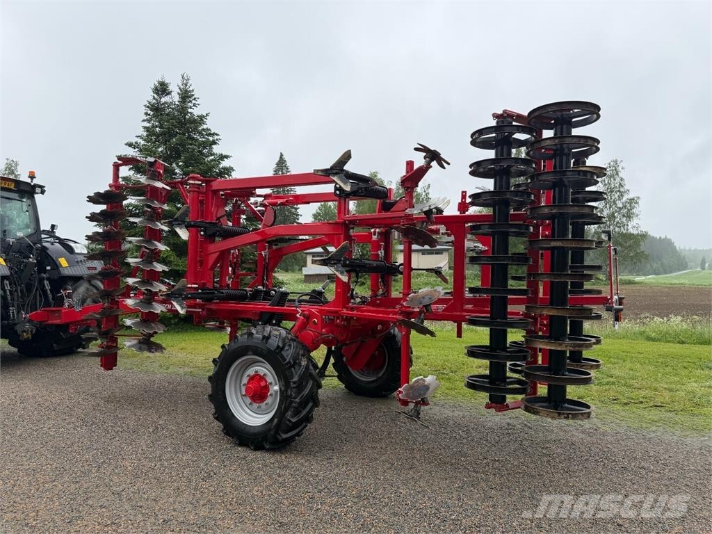 Horsch Terrano 4MT Grubber