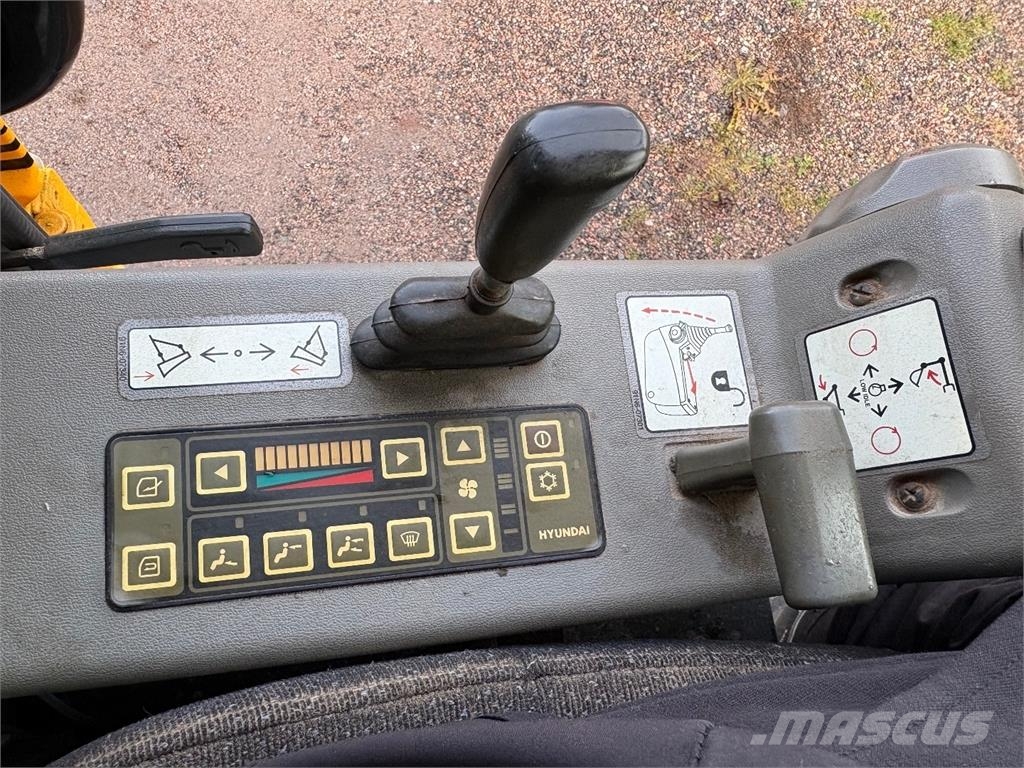 Hyundai Robex 140 LCD-7 Rototilt, Luiskakauha Excavadoras sobre orugas
