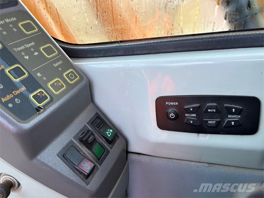 Hyundai Robex 140 LCD-7 Rototilt, Luiskakauha Excavadoras sobre orugas