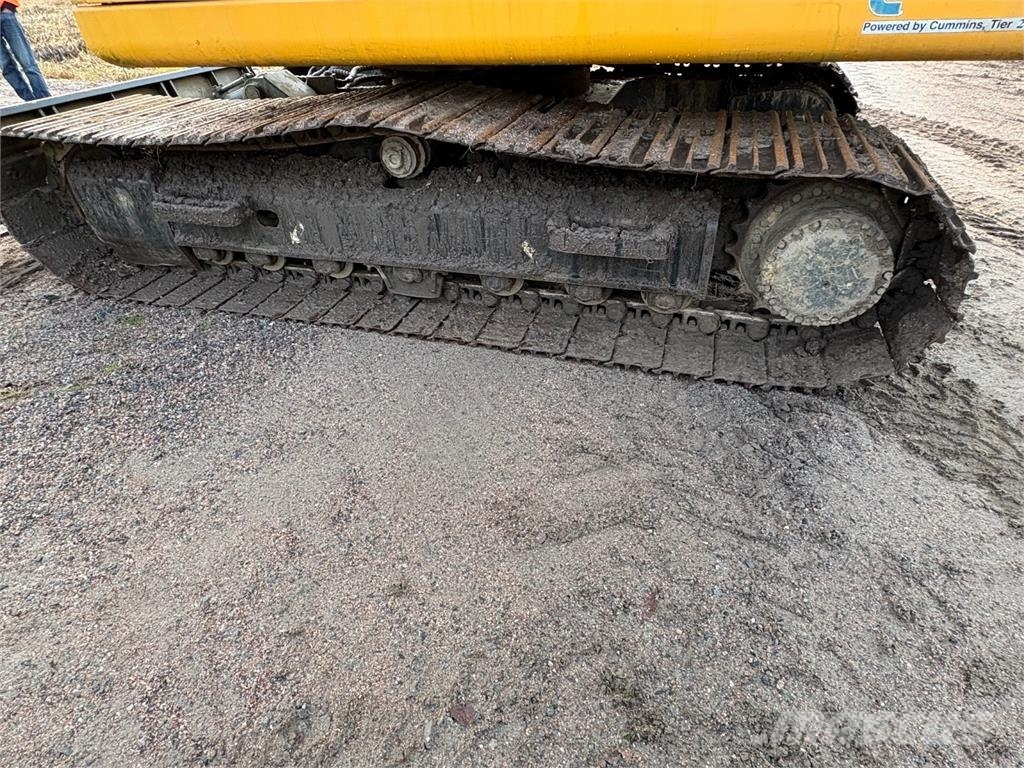 Hyundai Robex 140 LCD-7 Rototilt, Luiskakauha Excavadoras sobre orugas