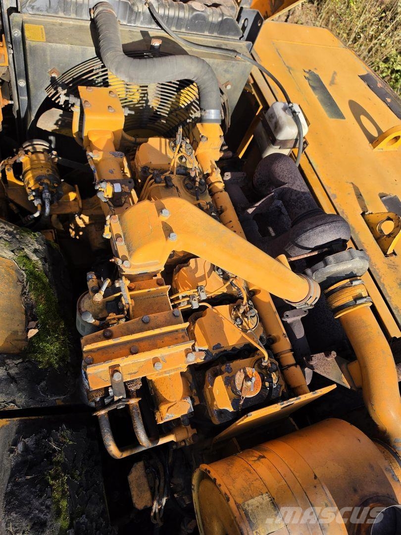Hyundai Robex 420LC Kāpurķēžu ekskavatori