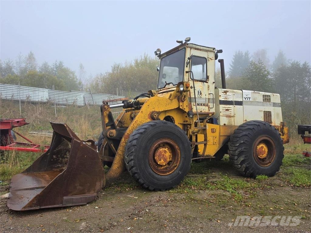 International Harvester 530A Iekrāvēji uz riteņiem