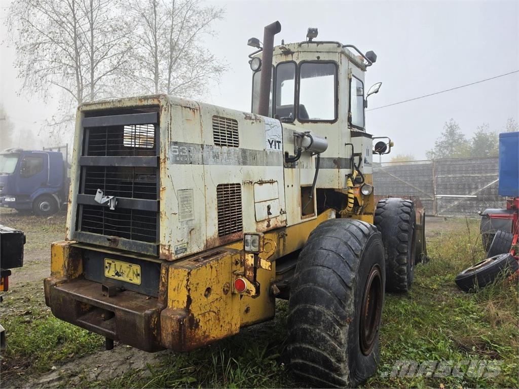 International Harvester 530A Iekrāvēji uz riteņiem