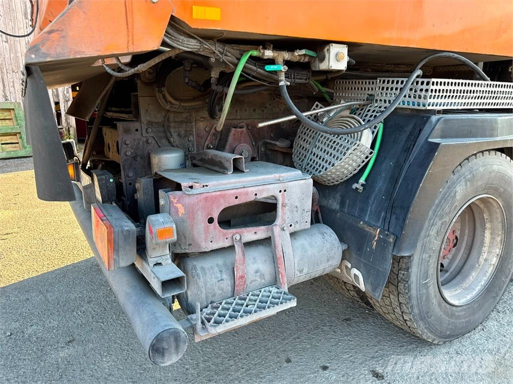 Iveco 150 E18 BUCHER TAZ SILENT Lakaisukoneet