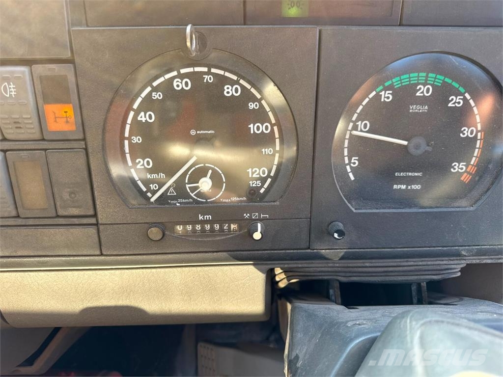 Iveco 150 E18 BUCHER TAZ SILENT Lakaisukoneet