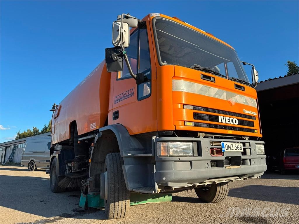 Iveco 150 E18 BUCHER TAZ SILENT Lakaisukoneet