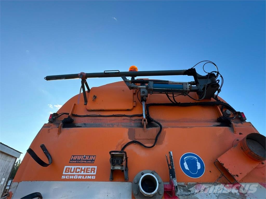 Iveco 150 E18 BUCHER TAZ SILENT Lakaisukoneet