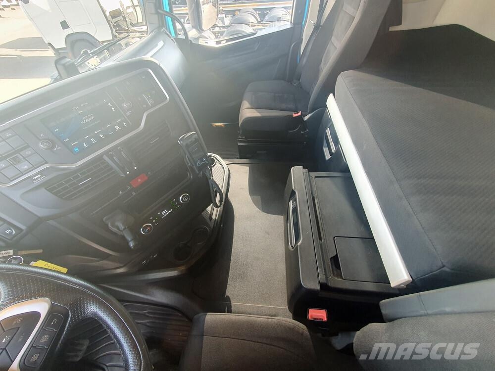 Iveco 460 6x2 -24 Kuorma-autoalustat