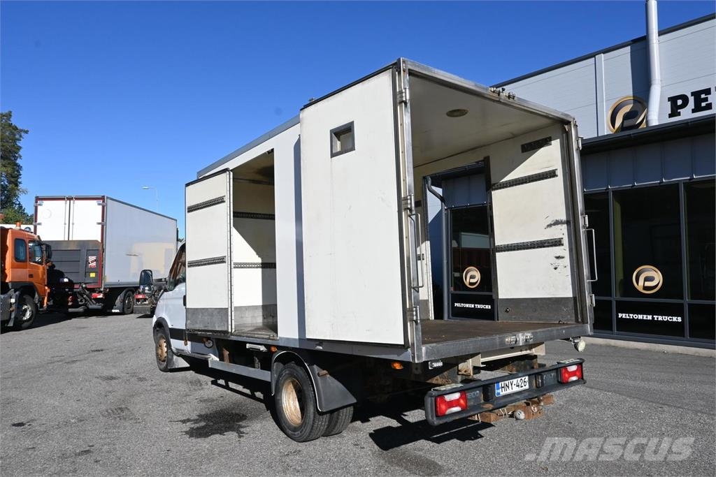 Iveco Daily Umpikorikuorma-autot
