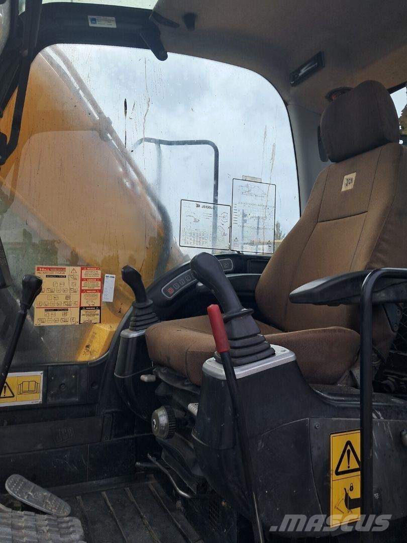 JCB 130 js engonilla. . Ostan koneita Telakaivukoneet